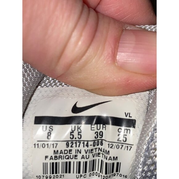 Nike Womens Running Shoes Size 8 Gray White Mesh Lightweight Athletic Sneakers - Picture 4 of 7